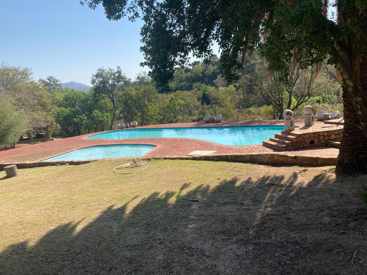 Amani Bush Escape Lodge Buffelspoort
