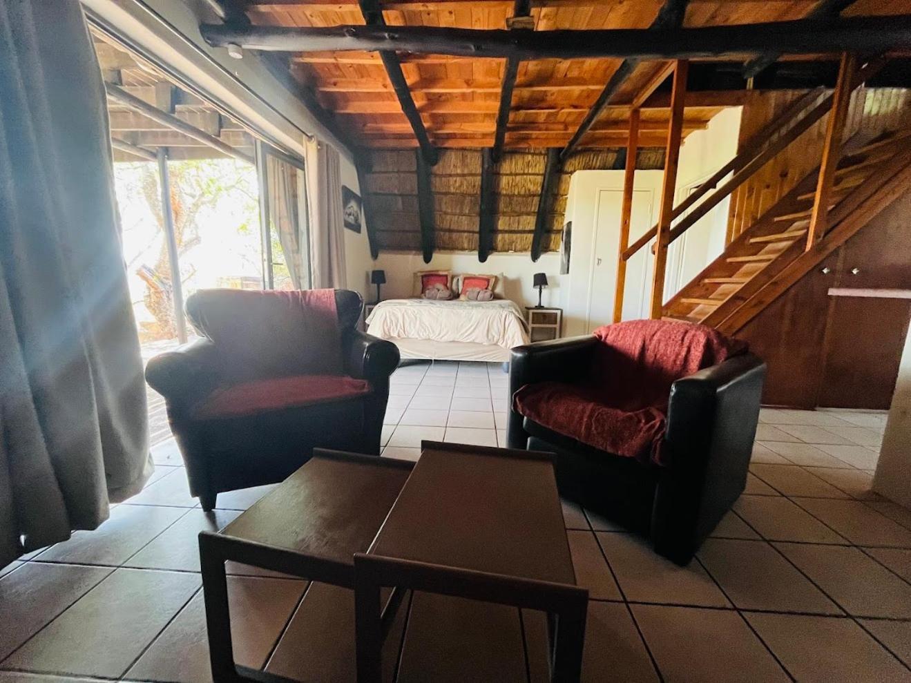 Amani Bush Escape * Buffelspoort